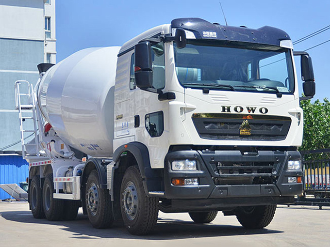 HOWO Mixer Truck
