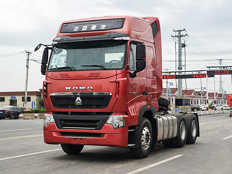 HOWO T7H Used 6x4 Tractor Trucks China