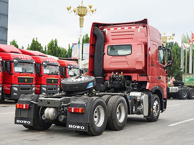 HOWO T7H Used 6x4 Tractor Trucks Manufacturers
