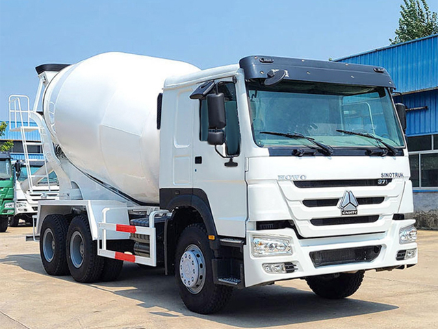 Used HOWO 6X4 Mixer Truck