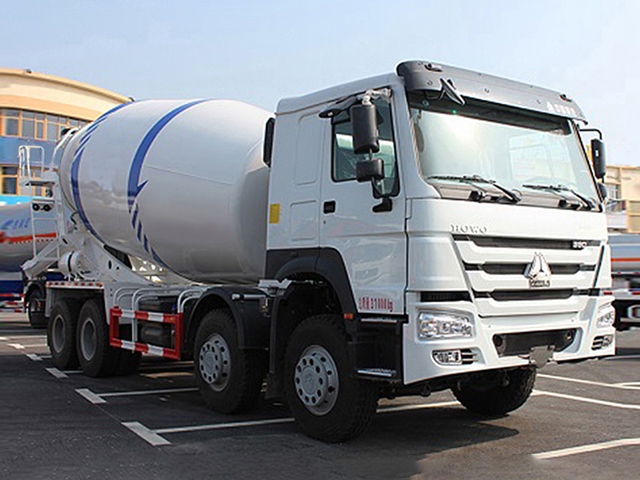 Used HOWO 8X4 Mixer Truck